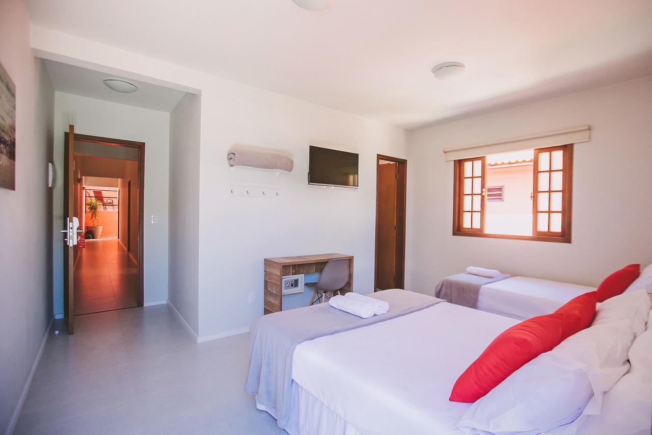 Clh Suites Ilha Grande Bagian luar foto